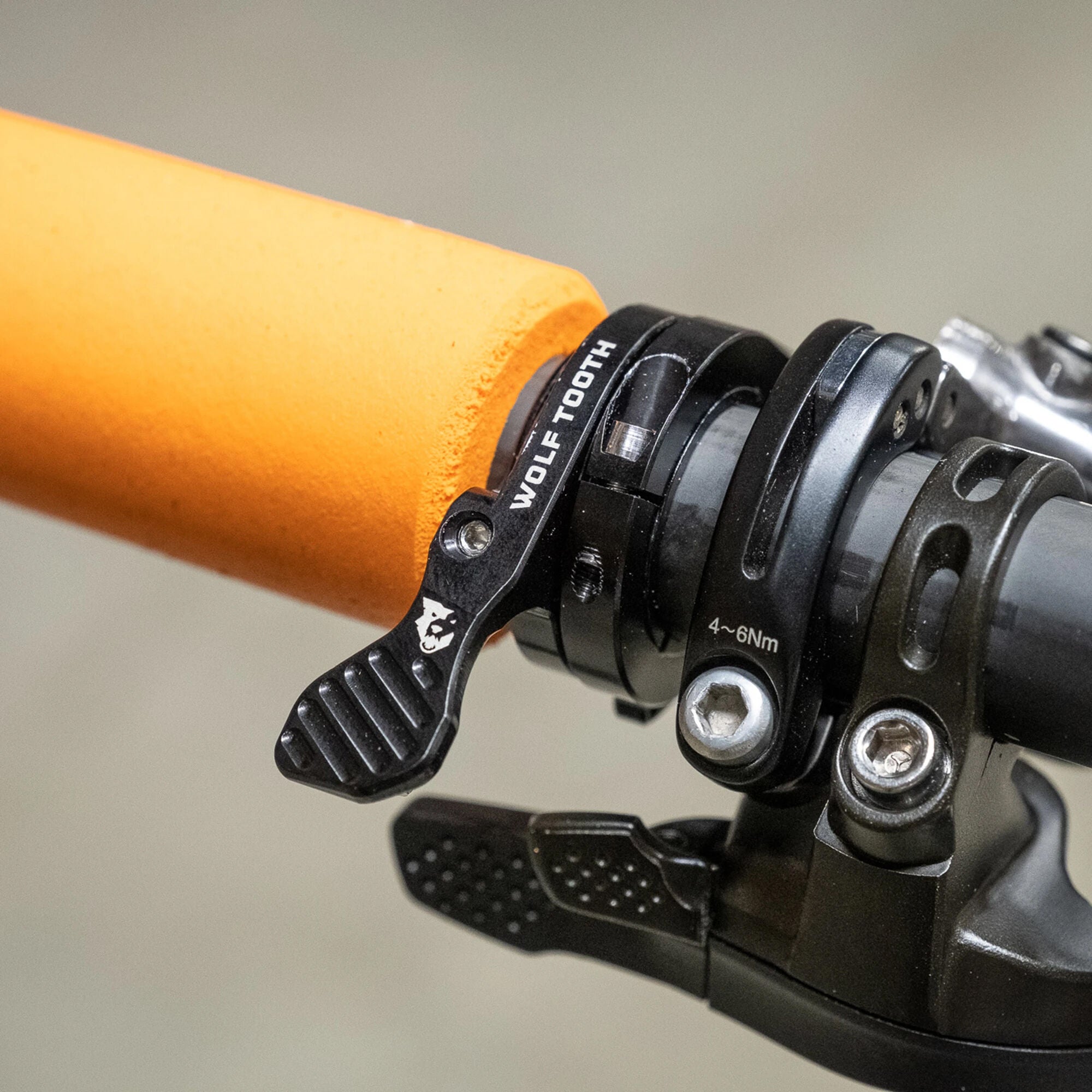 Wolf Tooth ReMote BarCentric seatpost remote lever