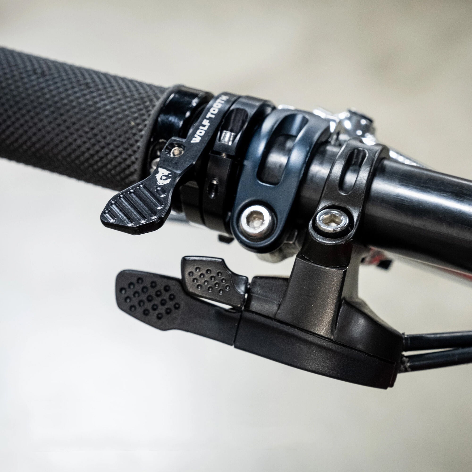 Wolf Tooth ReMote BarCentric seatpost remote lever