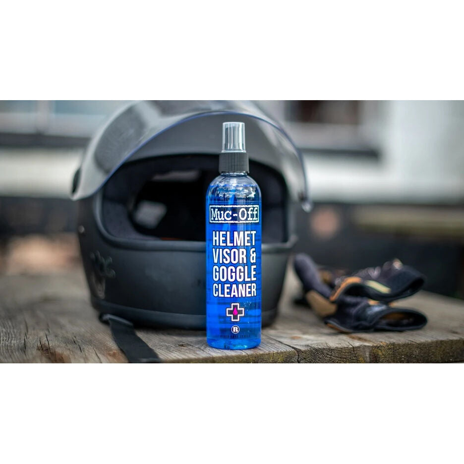 Muc-Off Helmet, Visor and Goggle Cleaning Kit