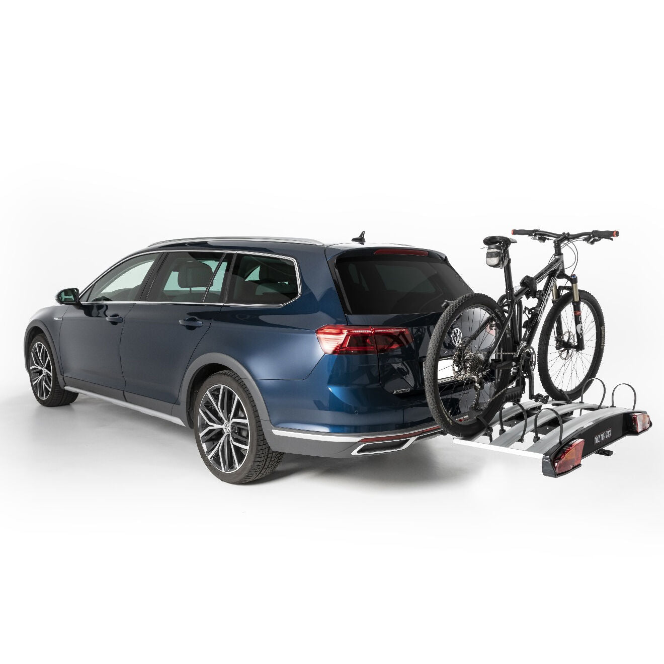 Menabò Alcor tow ball bike carrier