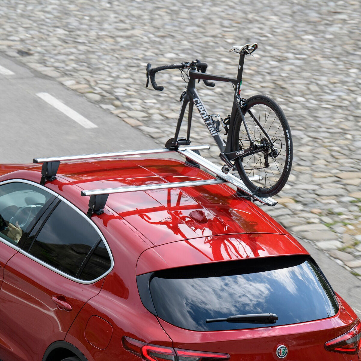 Menabò Pro Tour roof bike carrier