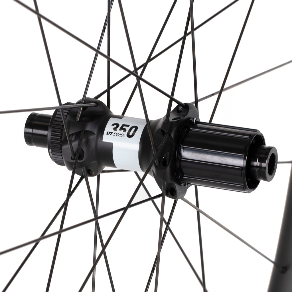 Roval Terra CL Carbon Disc wheelset