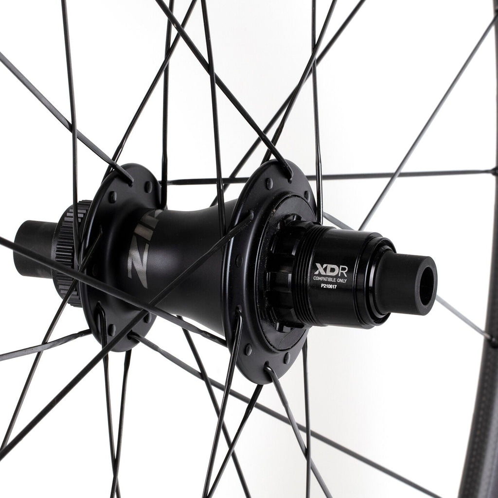 Zipp 404 Firecrest Tubeless Disc rear wheel