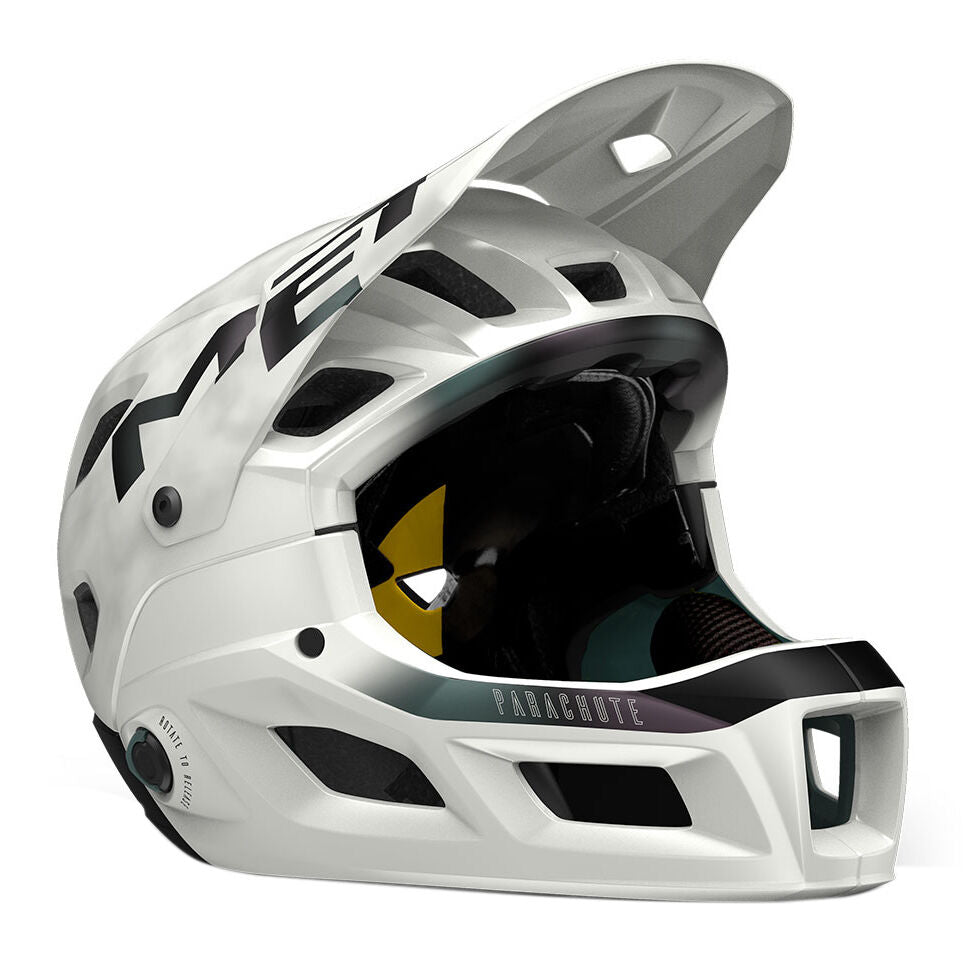 Met Parachute MCR Mips helmet 2026