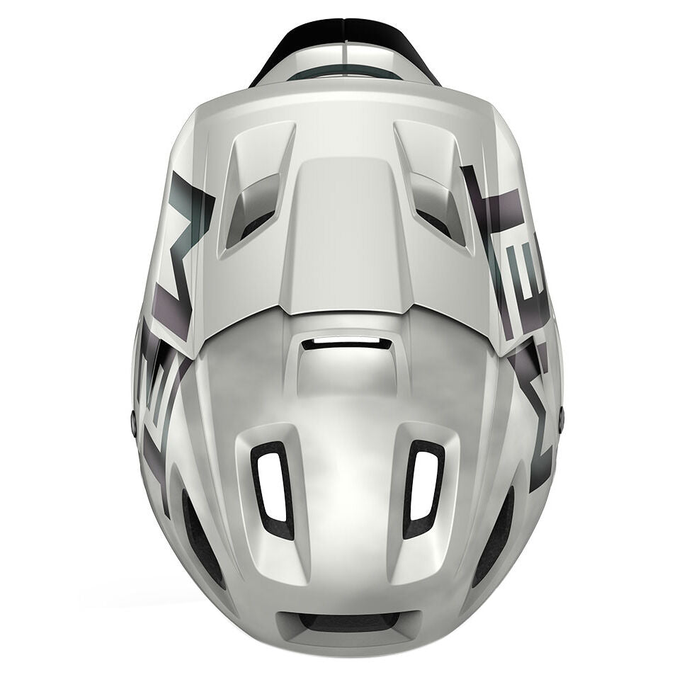 Met Parachute MCR Mips helmet 2026