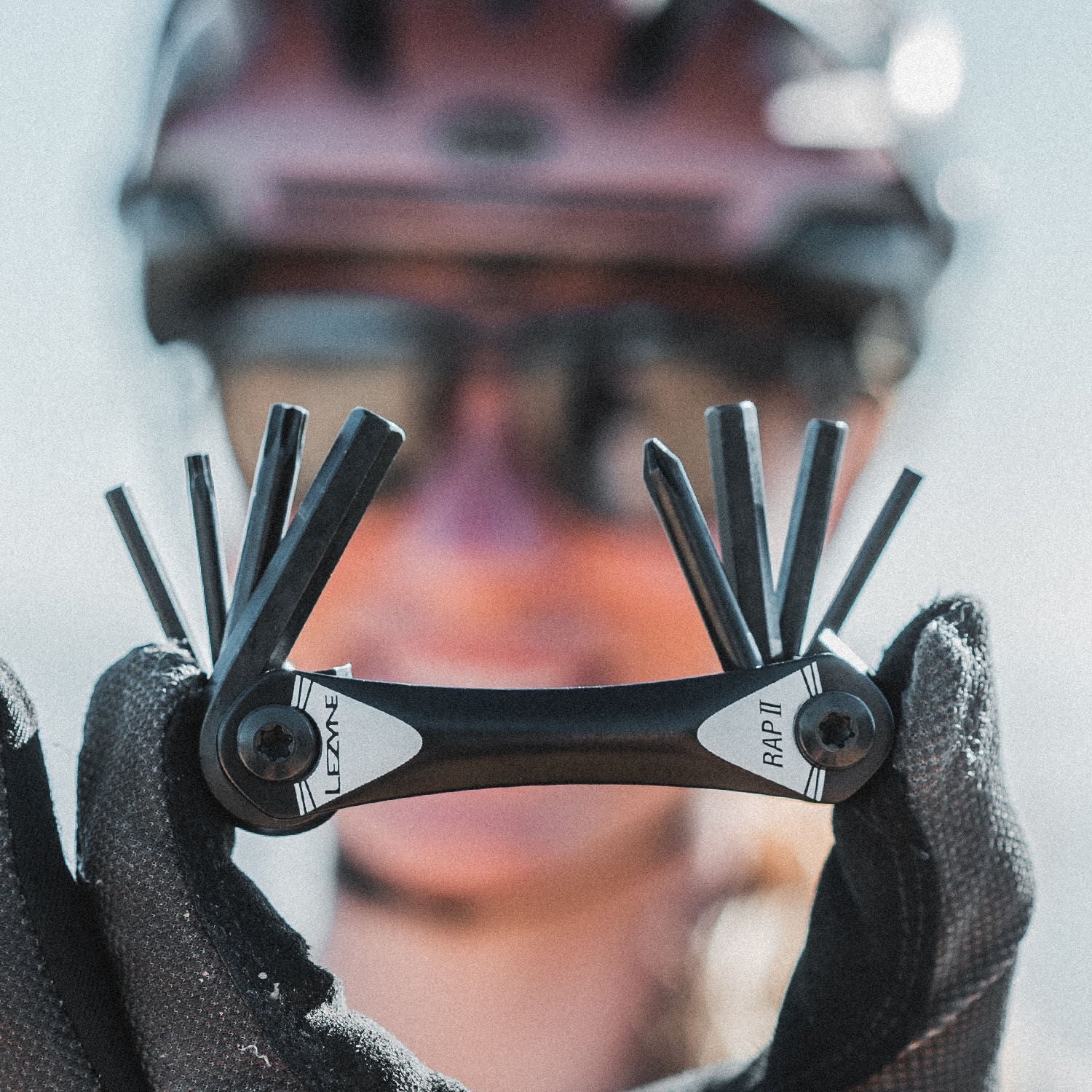 Lezyne Rap II CO2 25 folding tool