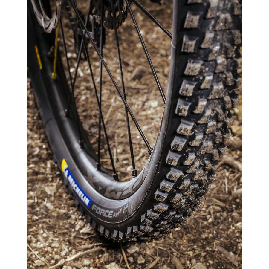 Michelin Force AM2 TL-Ready Competition Line Gum-X 27.5" tire