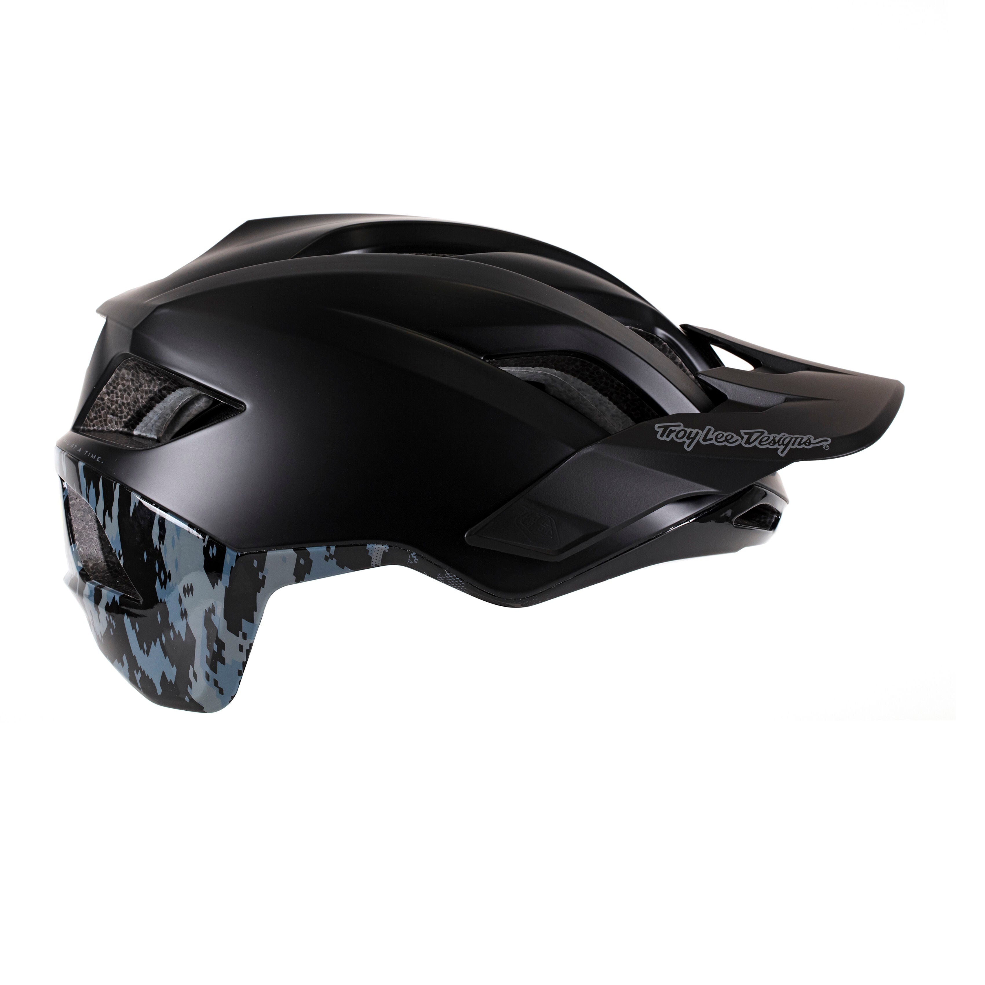 Troy Lee Designs Flowline SE Mips helmet