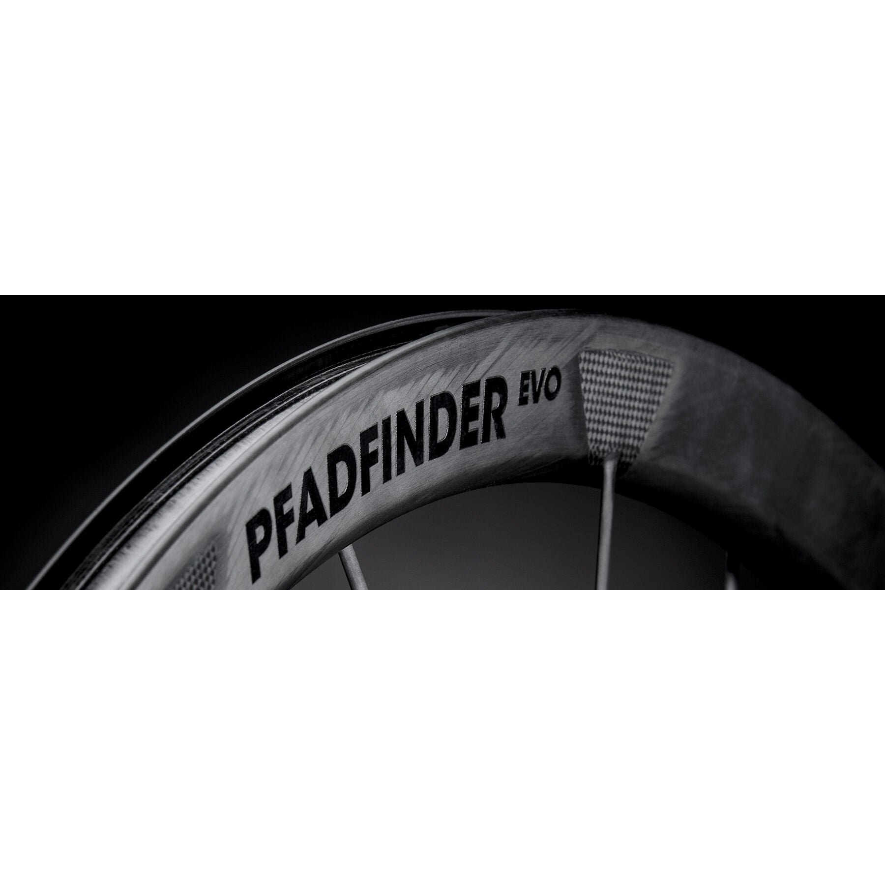 Lightweight Pfadfinder EVO Carbon tubeless Disc front wheel