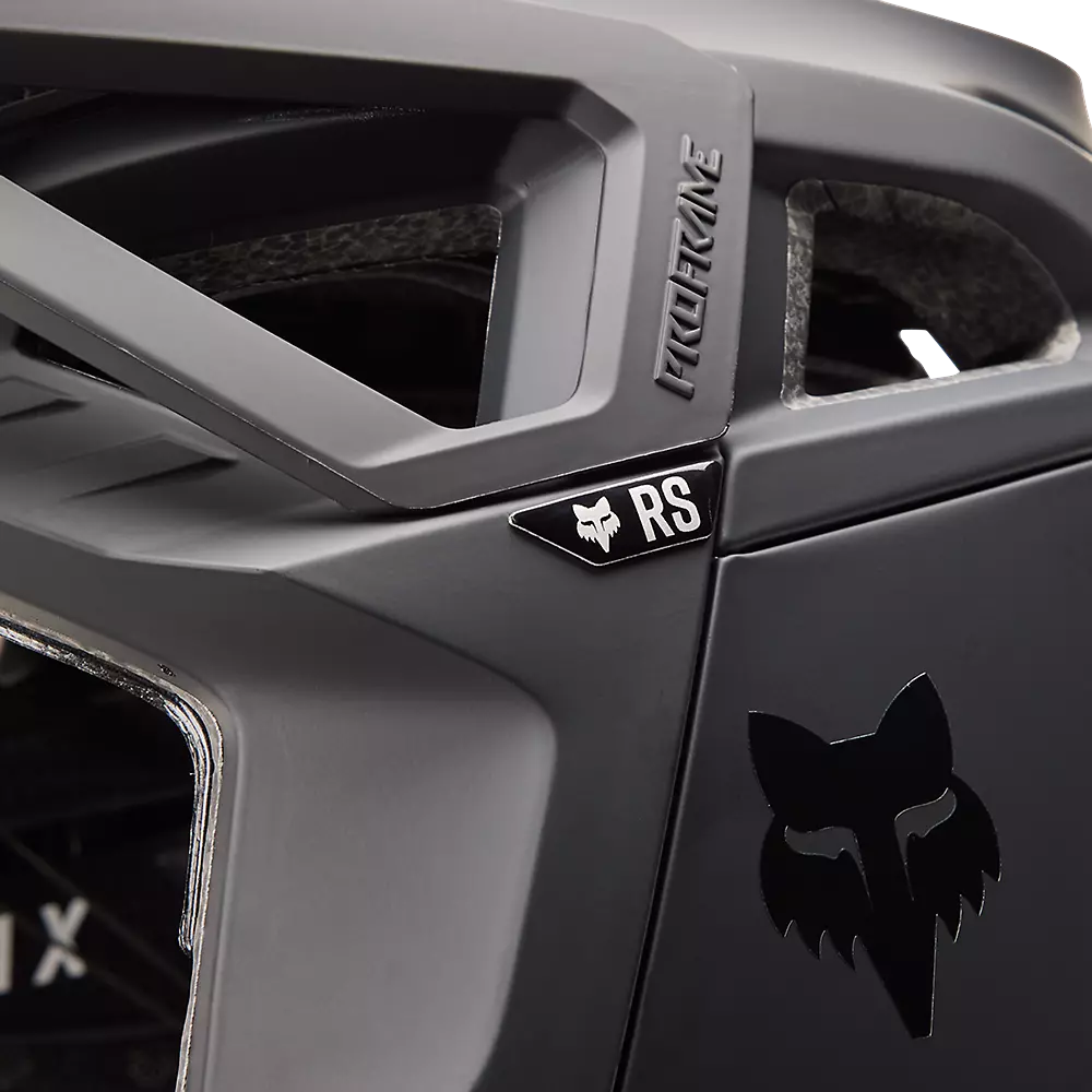 Fox Proframe RS helmet
