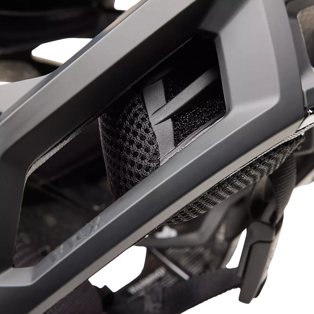 Fox Proframe RS helmet