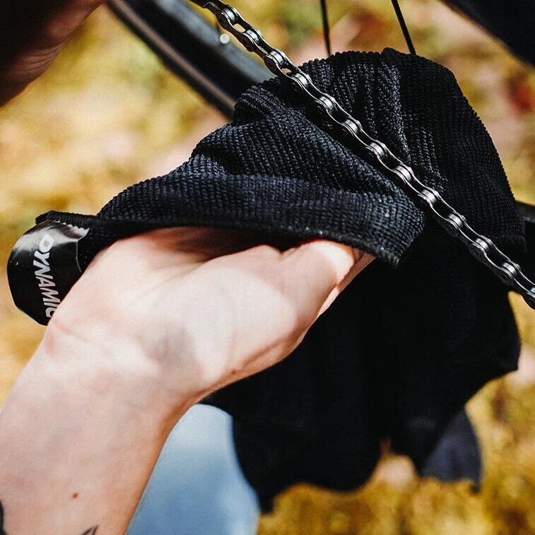 Dynamic microfibre cloth