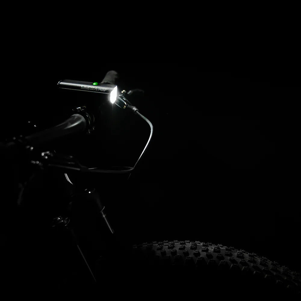 Lezyne Macro Drive 1400+ lumen front light
