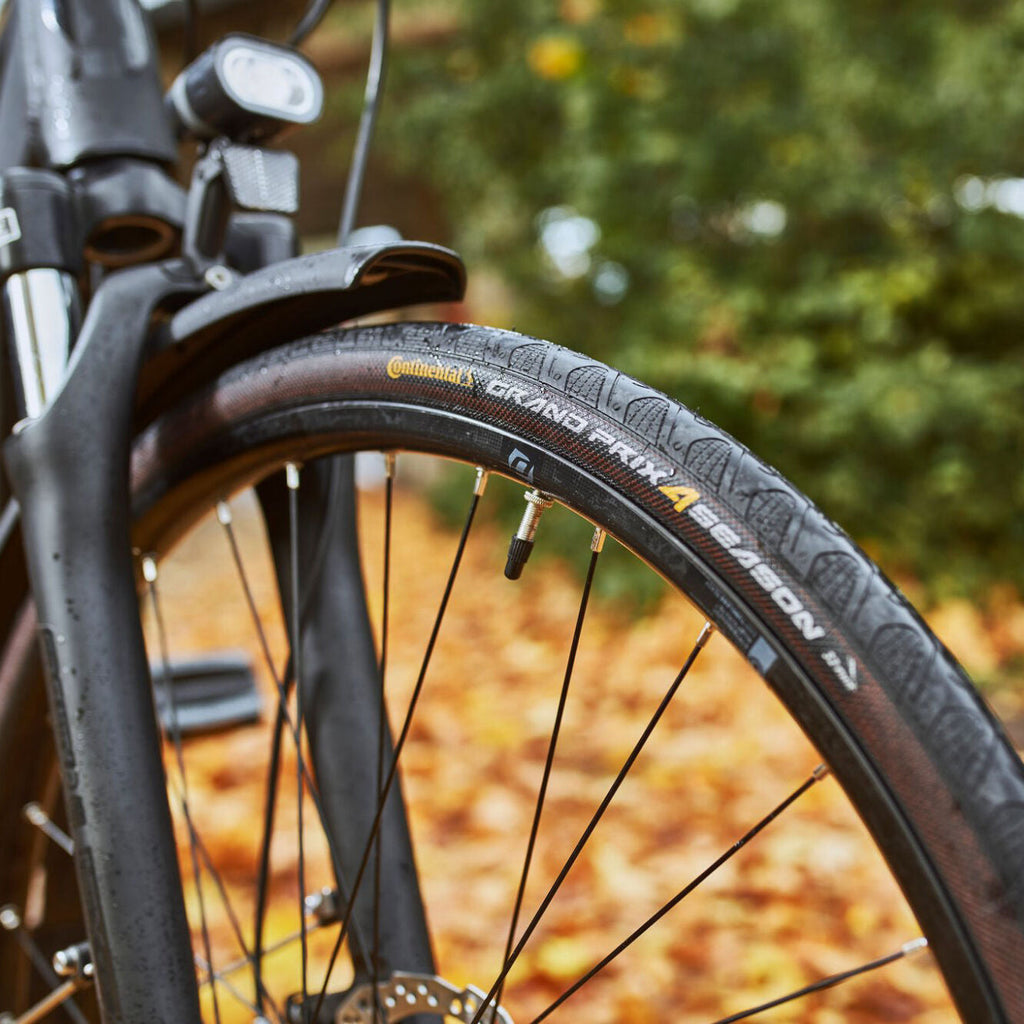 Continental Grand Prix 4-Season tire