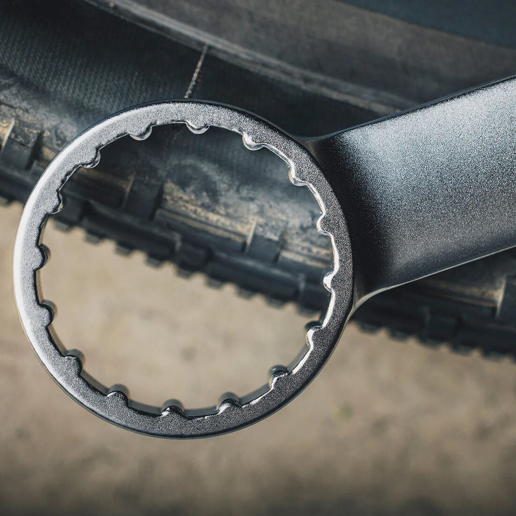 Feedback Sports bottom bracket and lockring tool