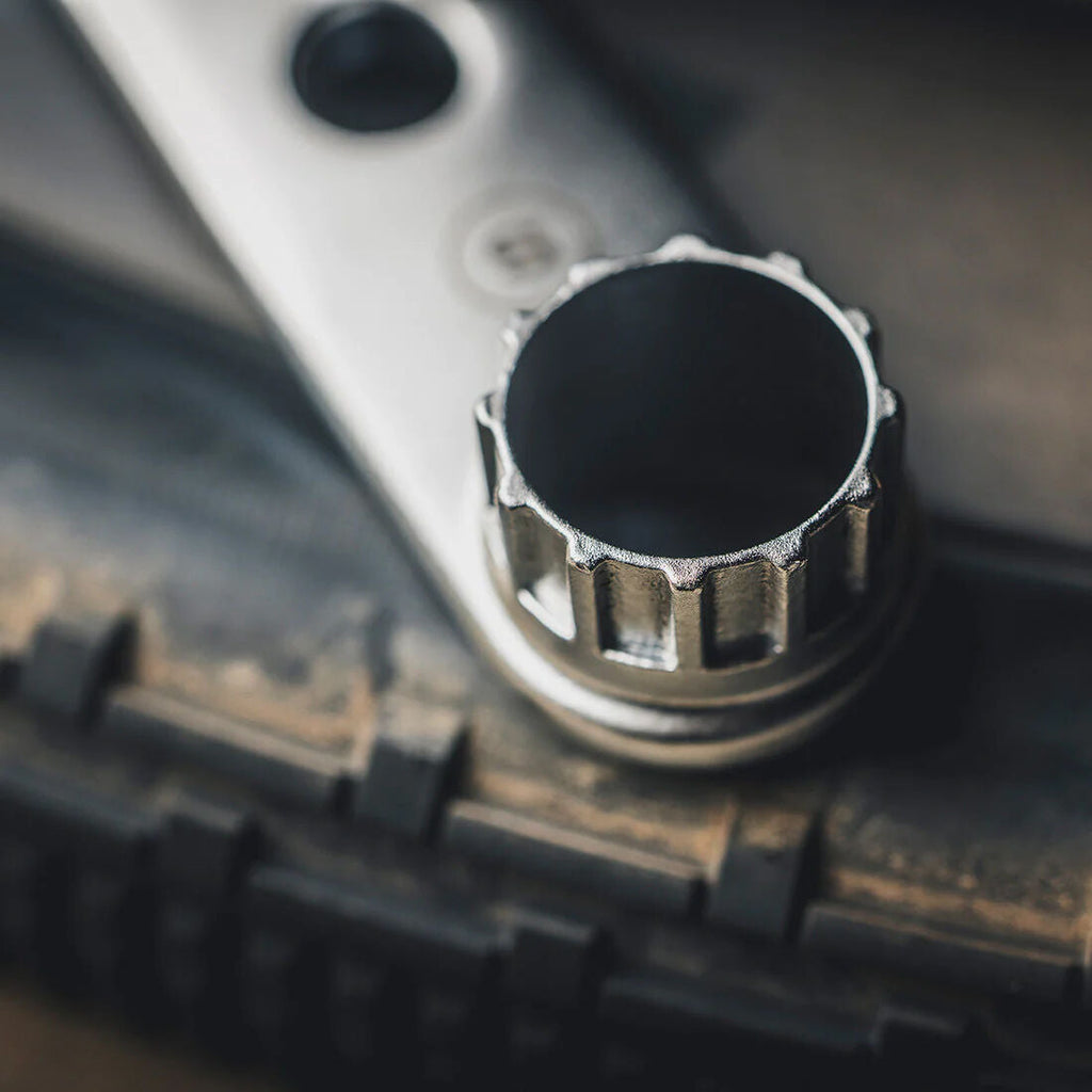 Feedback Sports bottom bracket and lockring tool