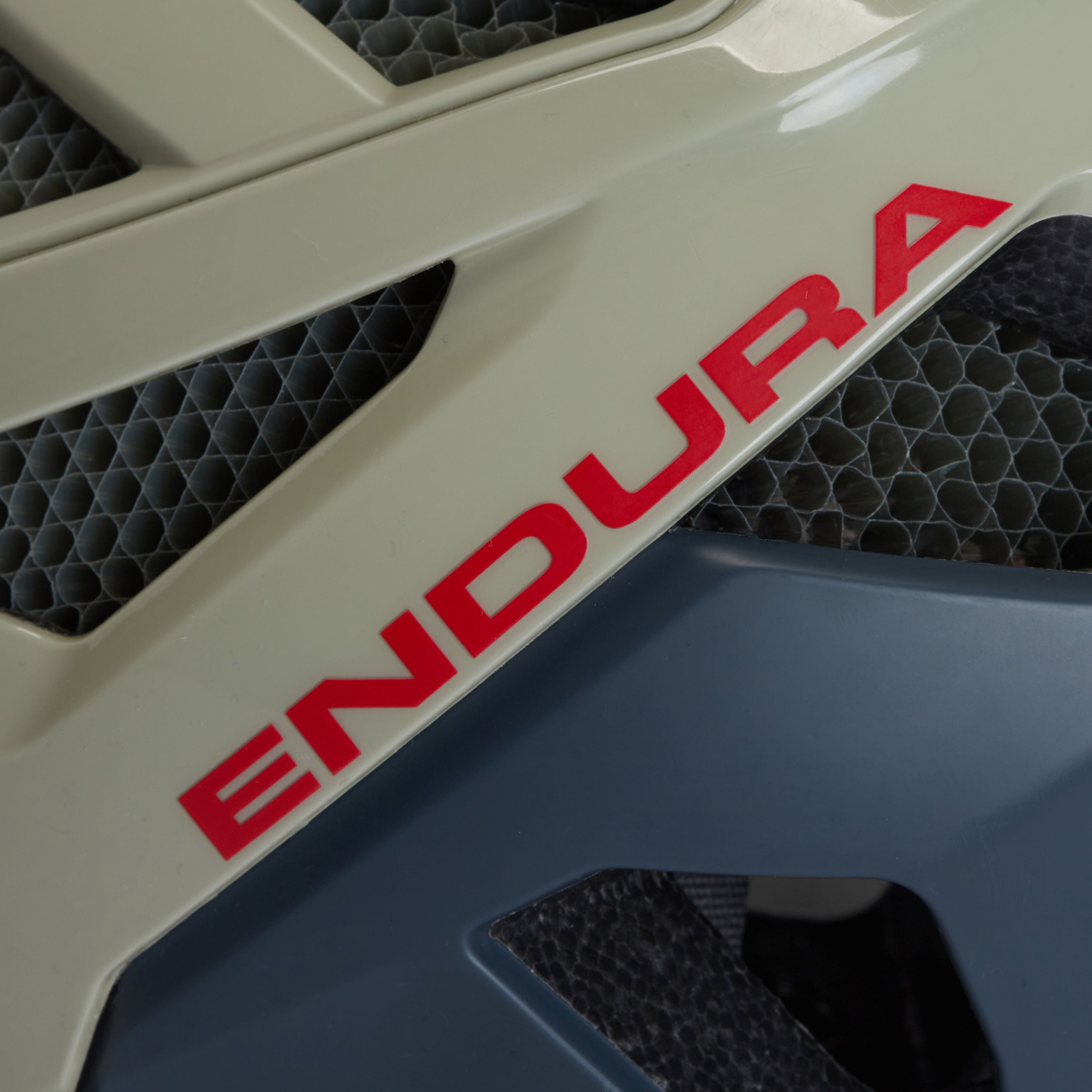 Endura MT500 Mips helmet