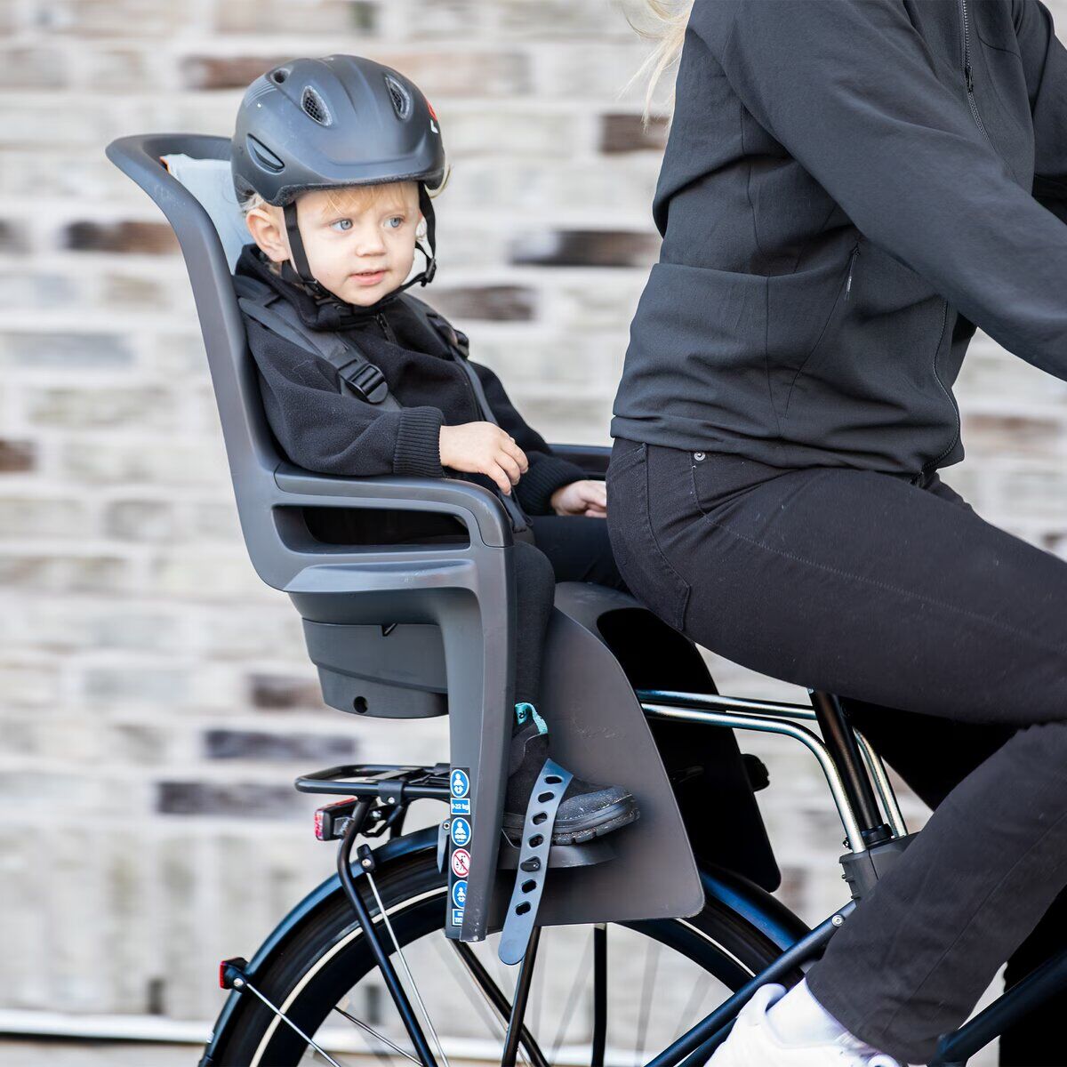 Thule Ride Along 2 child seat