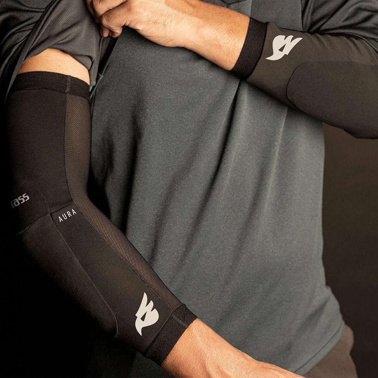 Bluegrass Aura elbow pad