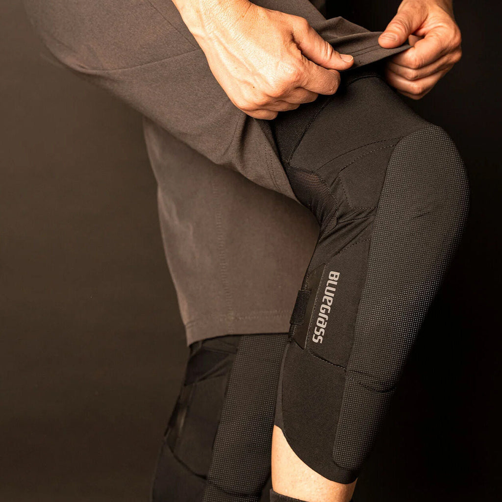 Bluegrass Aura Core knee pads