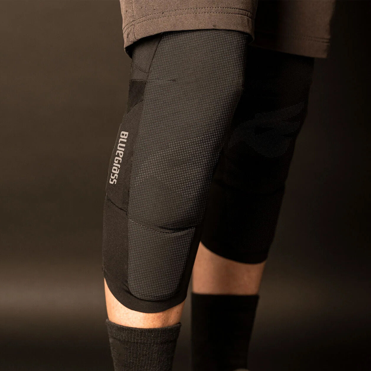 Bluegrass Aura Core knee pads