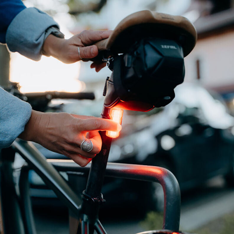 Zefal Vision R20 rear light