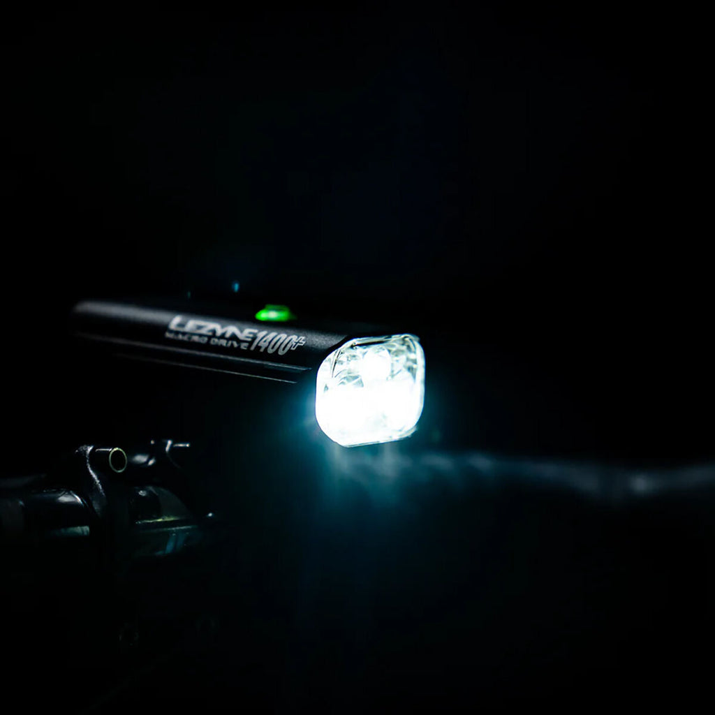 Lezyne Macro Drive 1400 front light + Loaded Satin Black