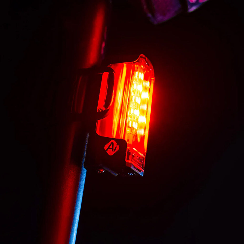 Lezyne Strip Pro AI Alert 400+ Rear light