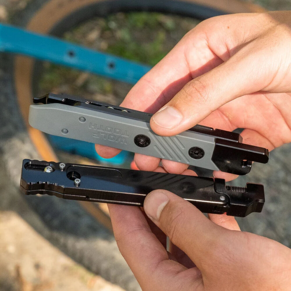 Wolf Tooth 8 Bit chainbreaker repair tubeless multi-tool