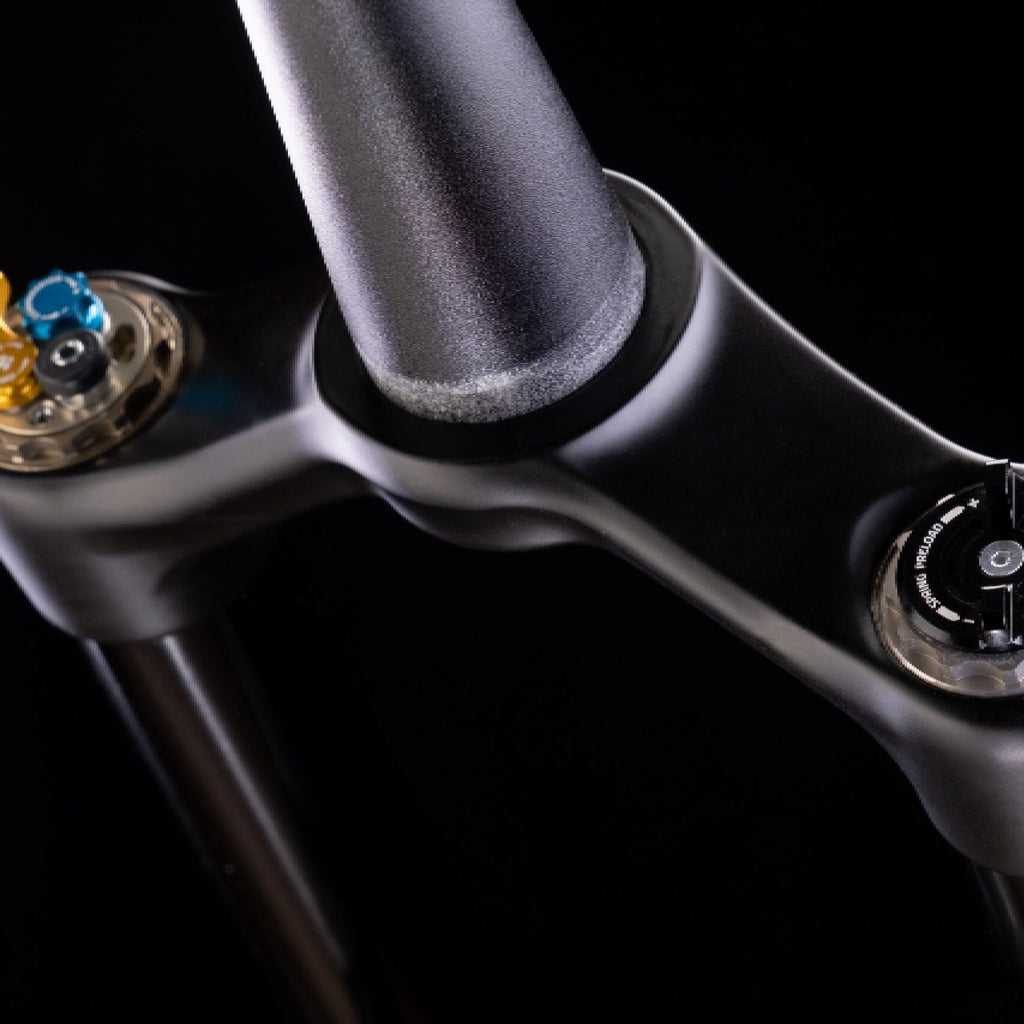 Formula Selva C 27.5/29" Tapered 15QR Boost Rake 43mm Standard fork
