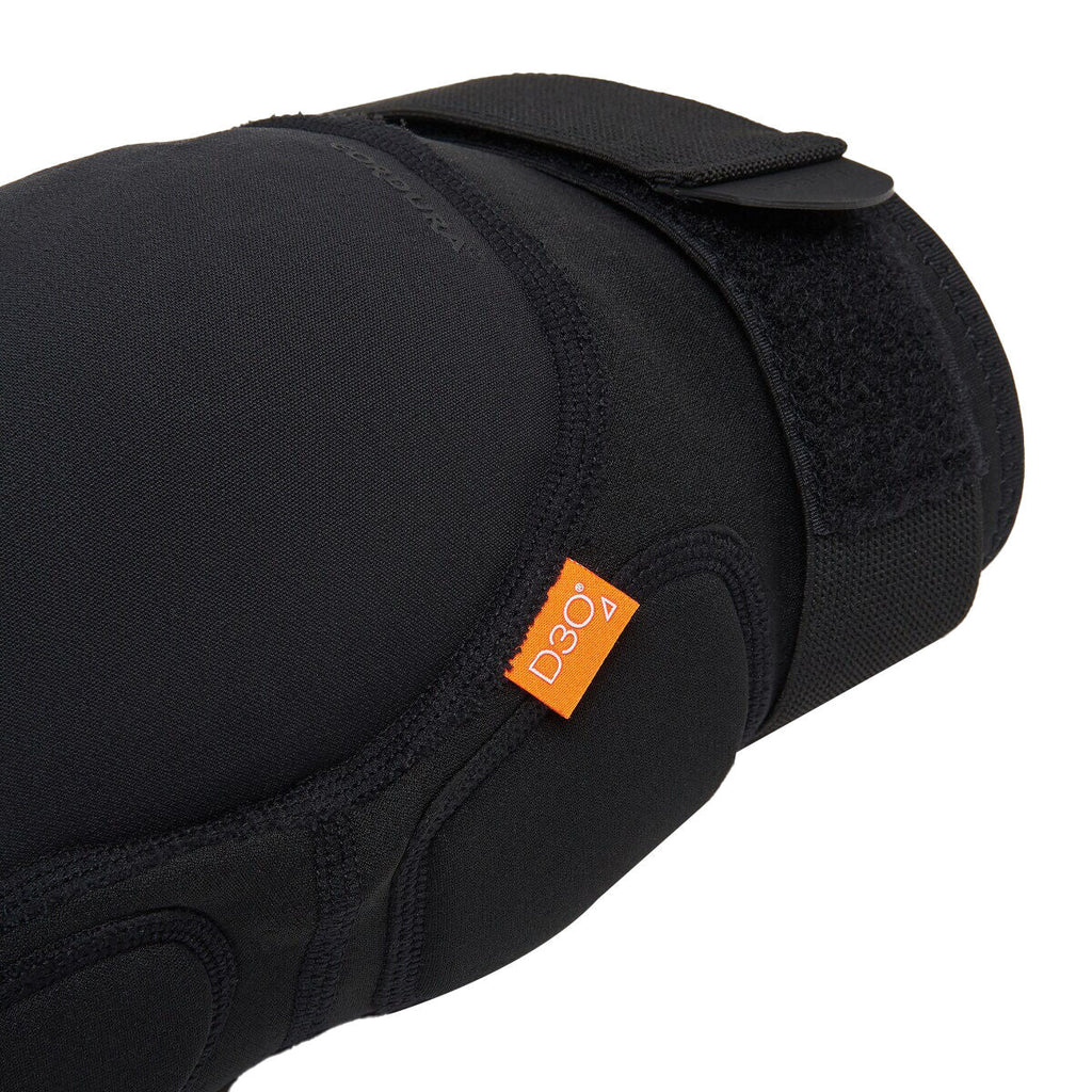 Oakley Drop In D3O knee pad 2025