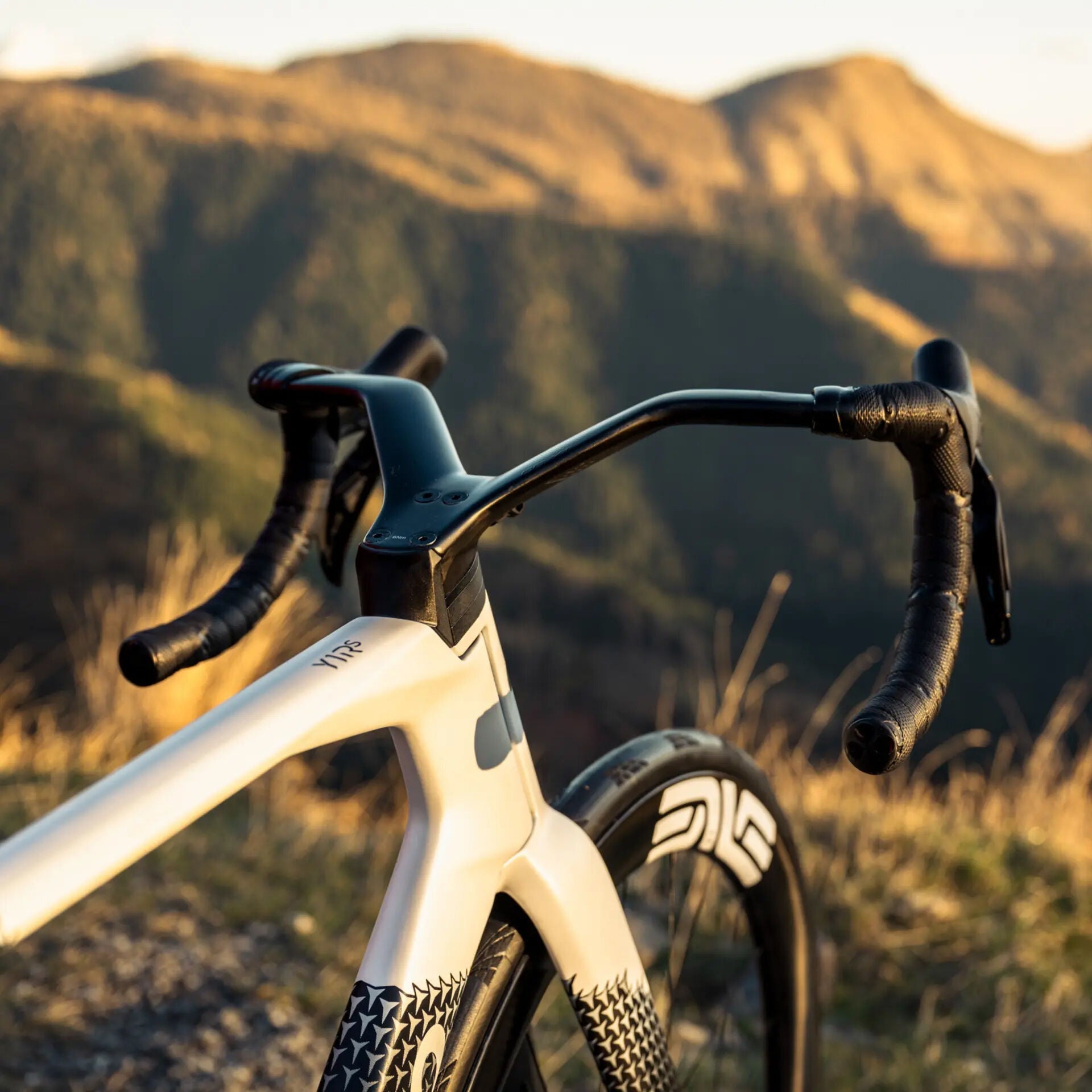 Colnago Y1RS Shimano Dura Ace Di2 + Enve WS Ses 4.5