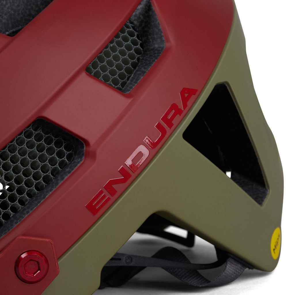 Endura Singletrack Mips helmet