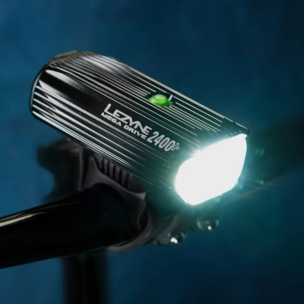 Lezyne Mega Drive 2400+ Loaded Kit light