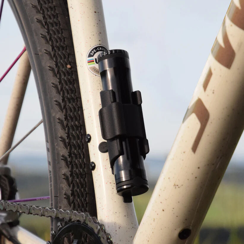 Daysaver Incredible Pump Mount support