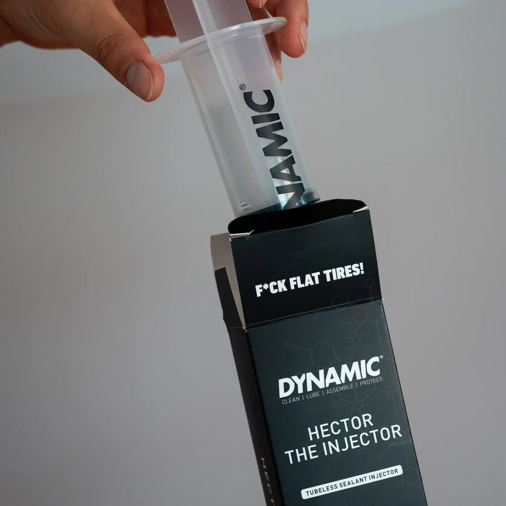 Dynamic Hector The Injector tubeless syringe
