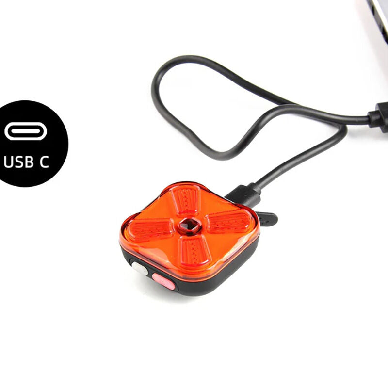 Ravemen CL06 rear light