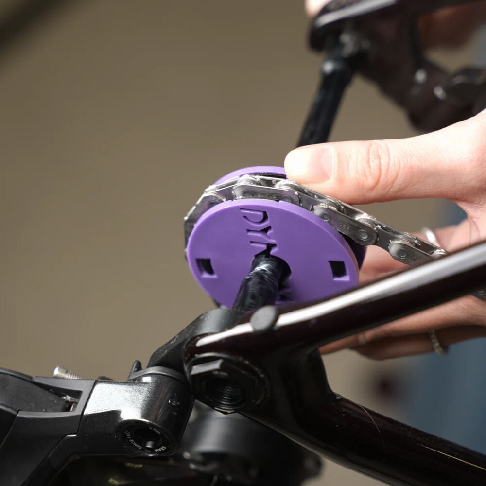 Dynamic Pocket Sprocket chain keeper tool for 12 mm thru axles