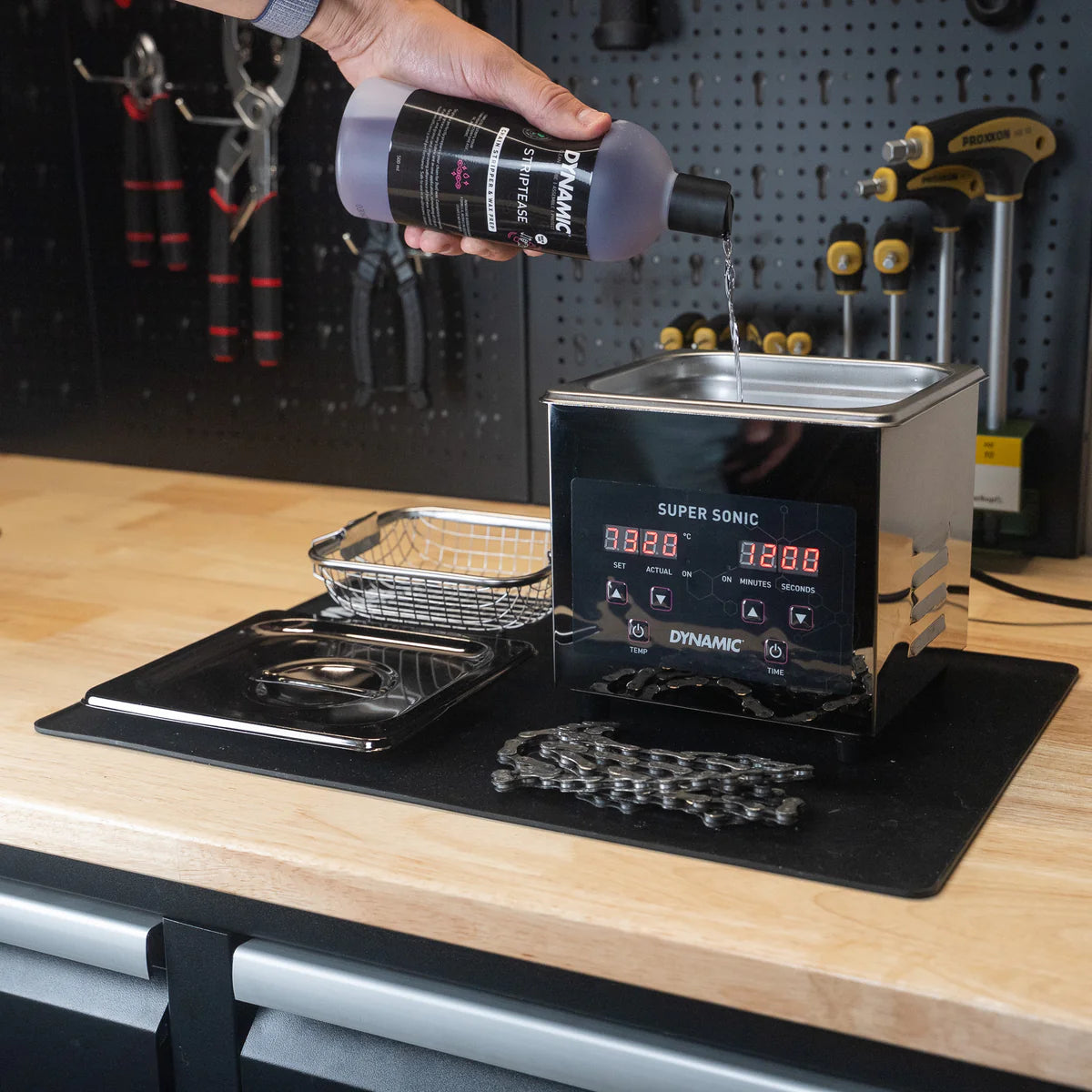 Dynamic Super Sonic ultrasonic chain cleaner