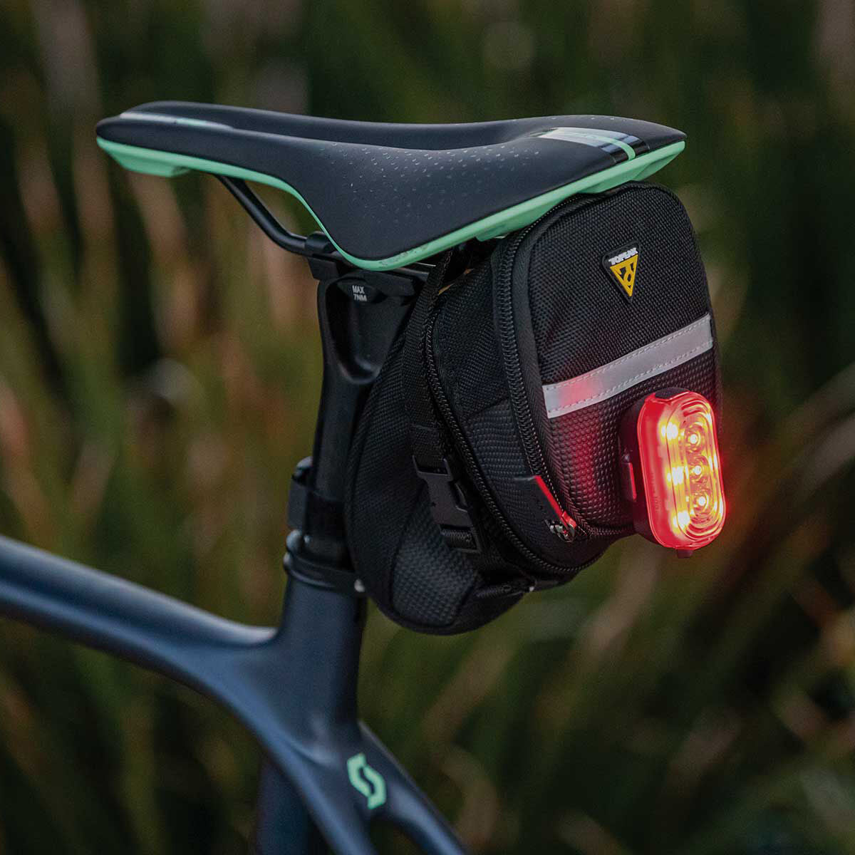 Topeak Taillux 100 rear light