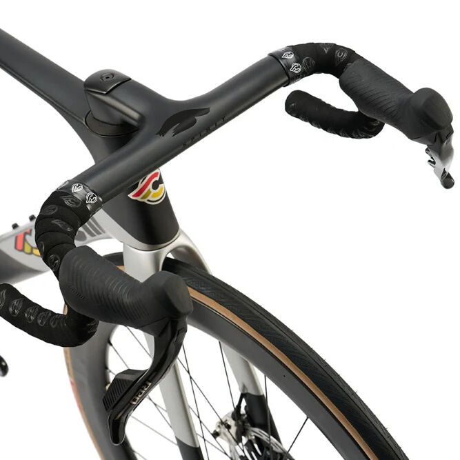 Cinelli Aeroscoop Shimano 105 Di2 12s + Fulcrum Soniq AL 2026