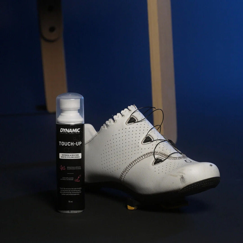 Dynamic Touch-Up cleaner for touching up white shoes
