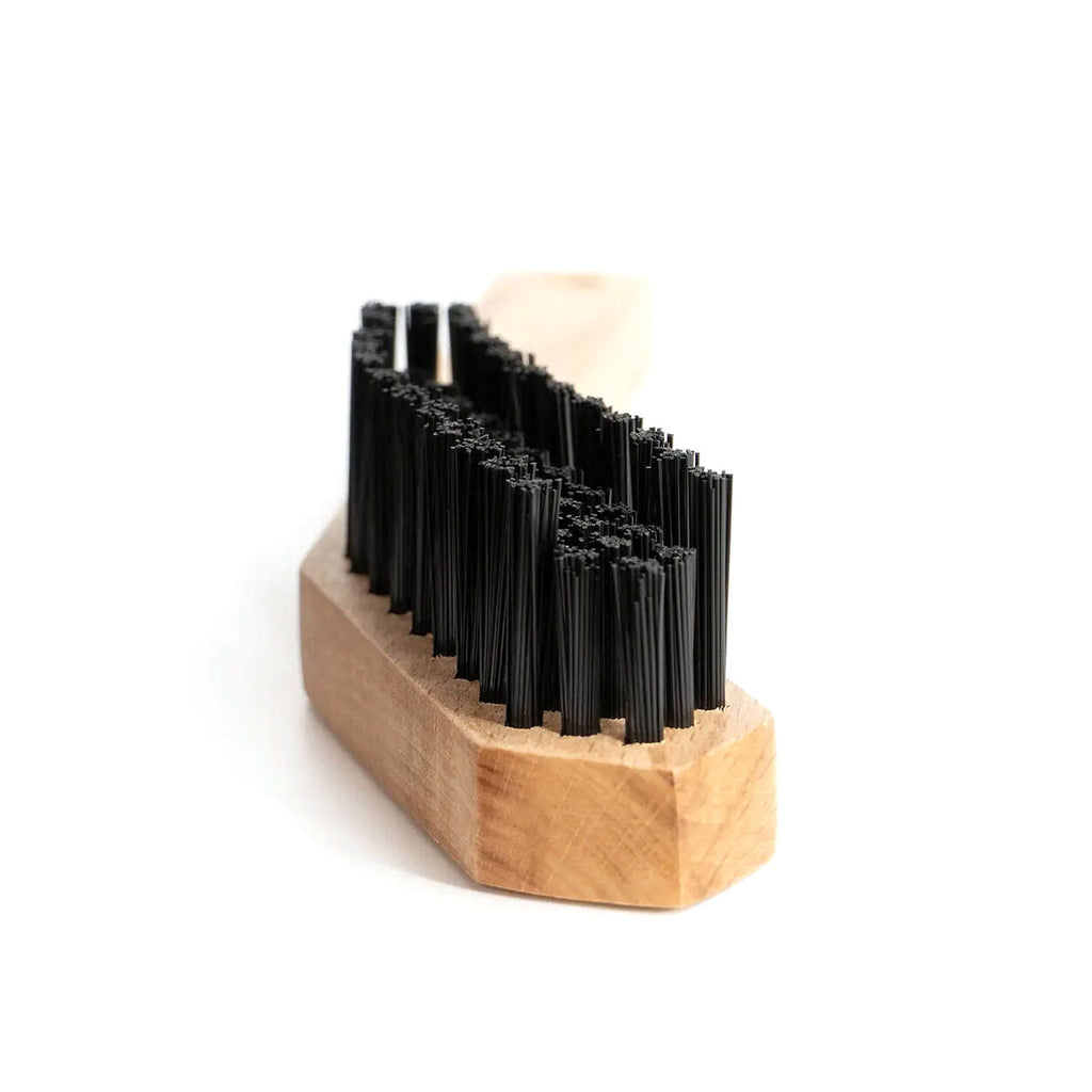 Peaty's Drivetrain cleaning brush