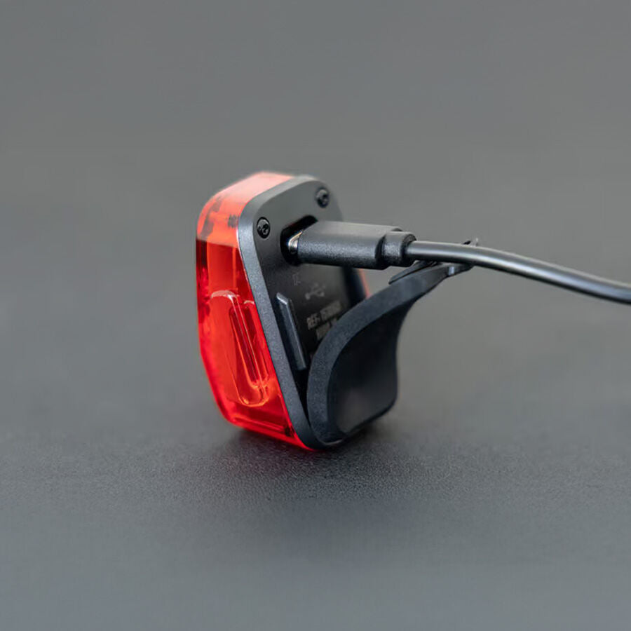 Sigma Hiro 10 rear light