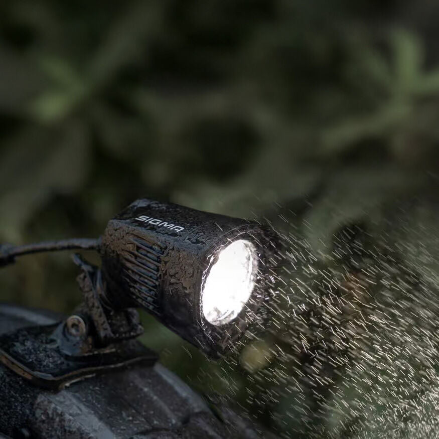 Sigma Buster 2000 HL front light