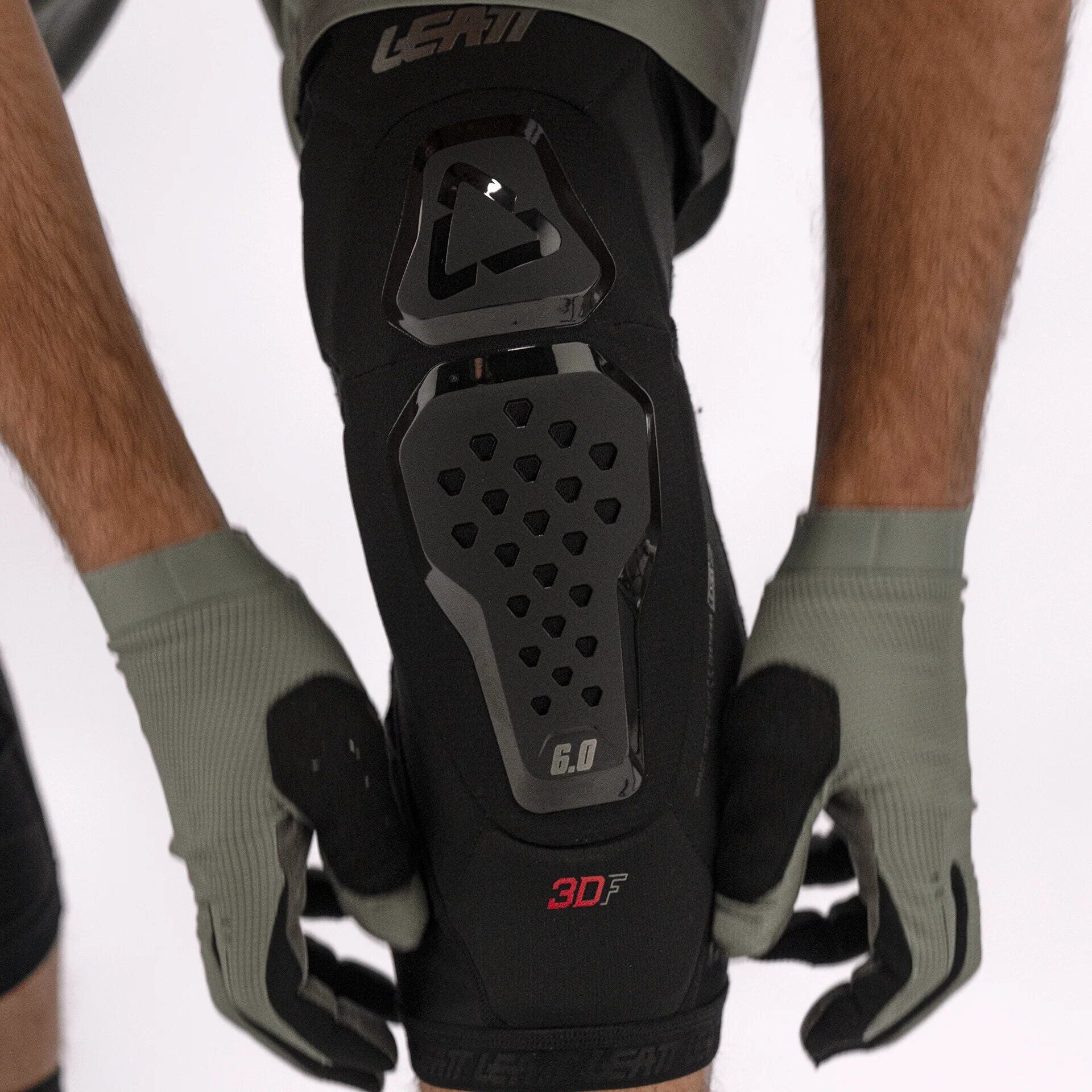 Leatt Guard 6.0 Evo knee guard 2026