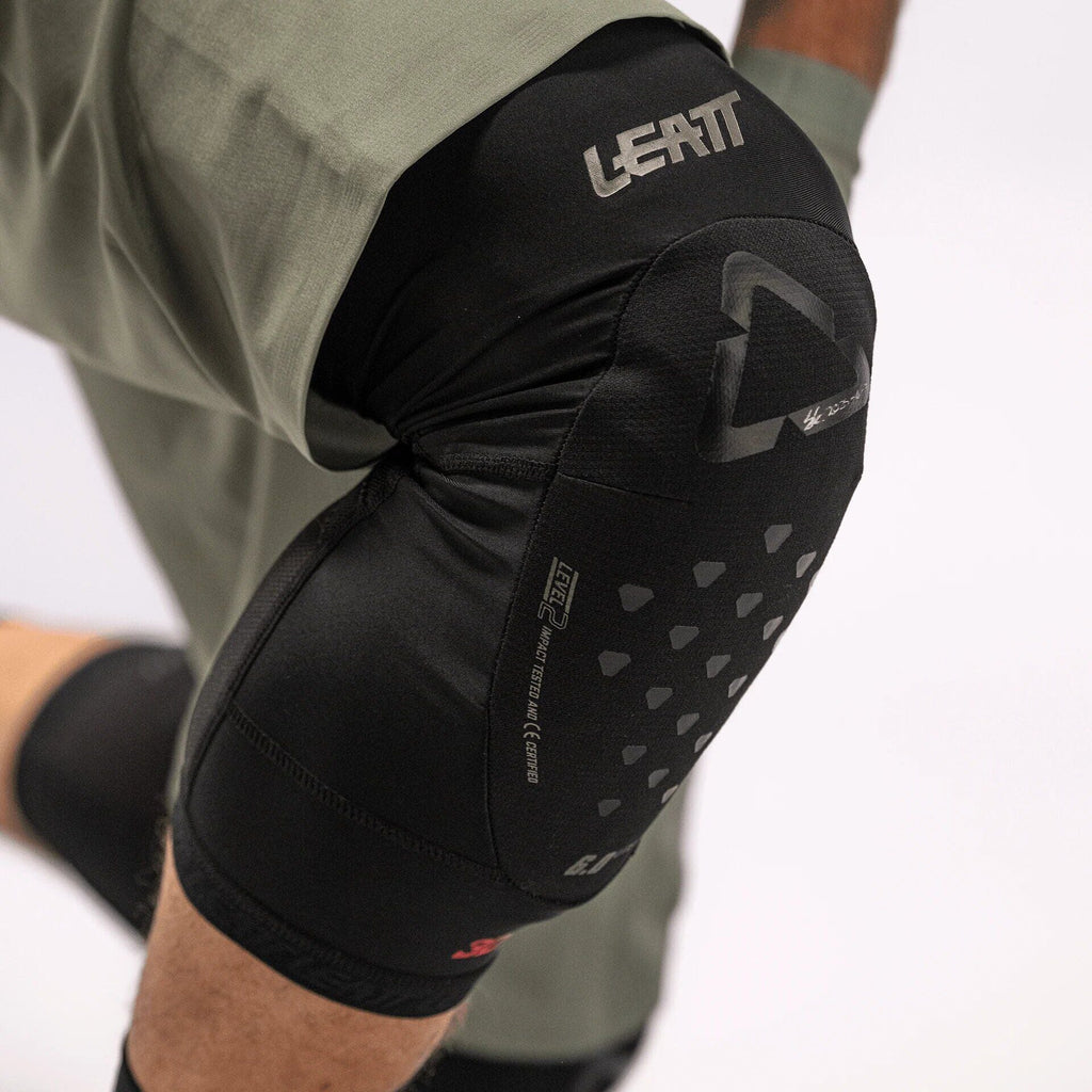 Leatt Guard 6.0 Evo Lite knee guard 2026