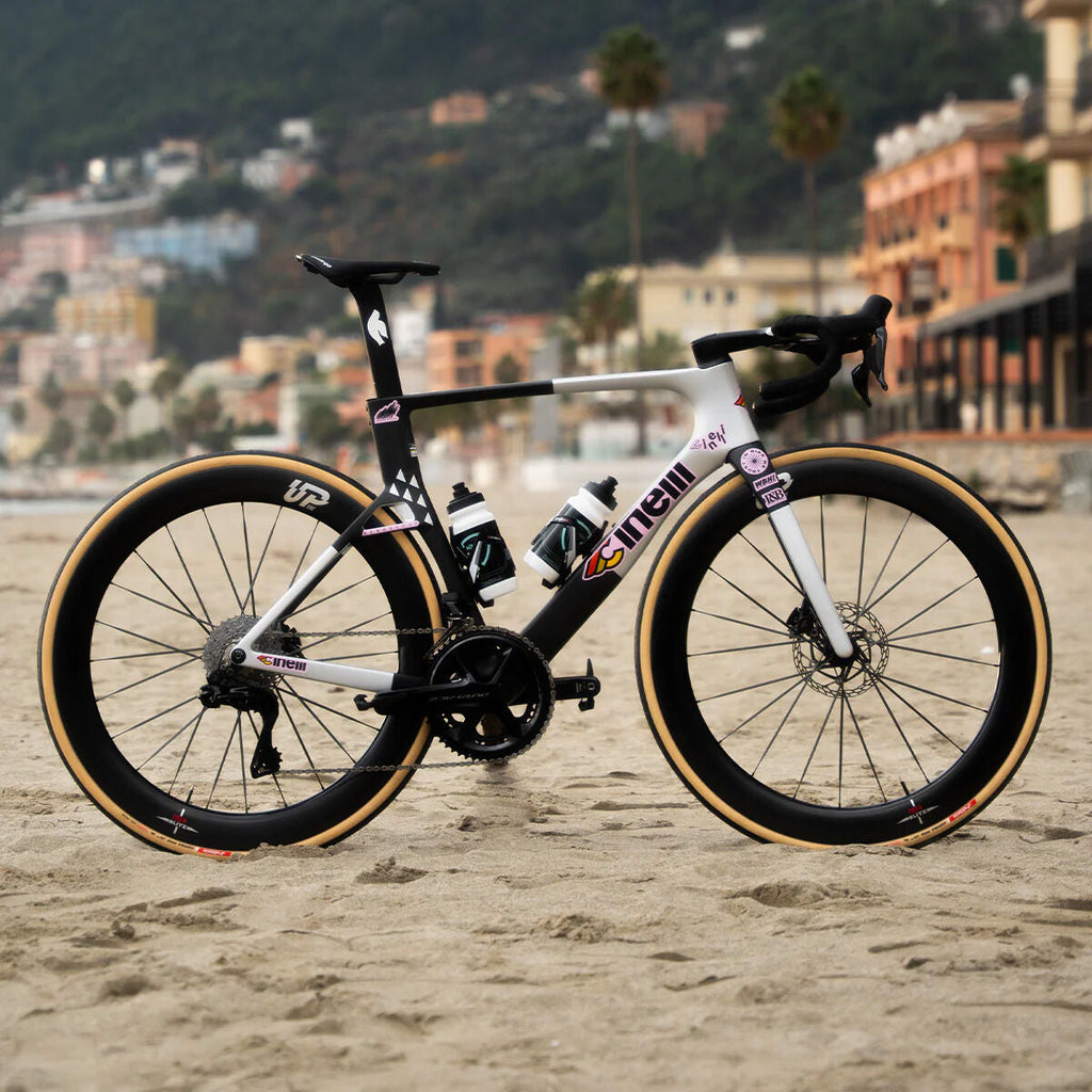 Cinelli Aeroscoop Shimano Ultegra Di2 12s + Fulcrum Wind 57  2026