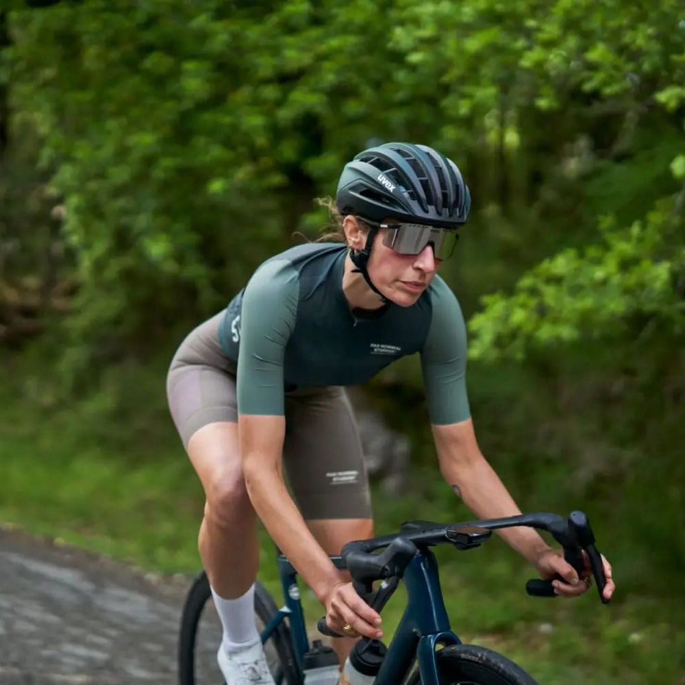 Uvex Surge Aero Mips helmet