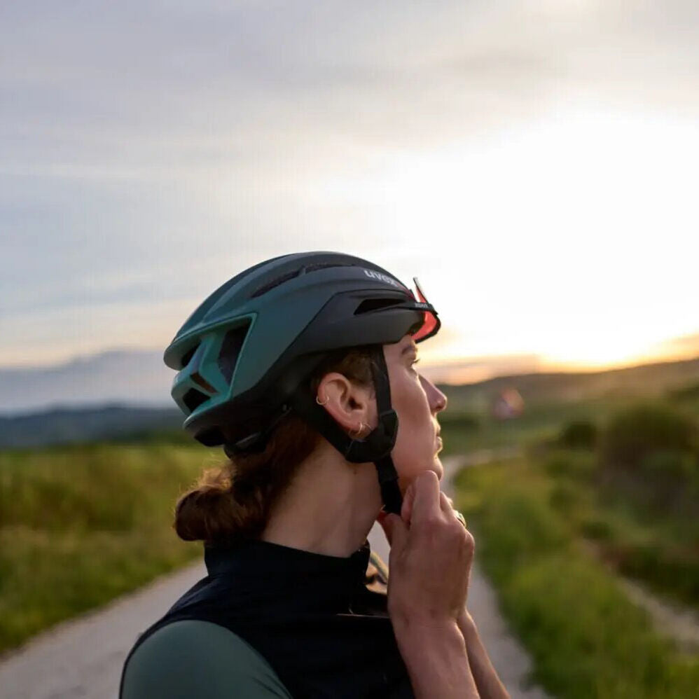 Uvex Surge Aero Mips helmet